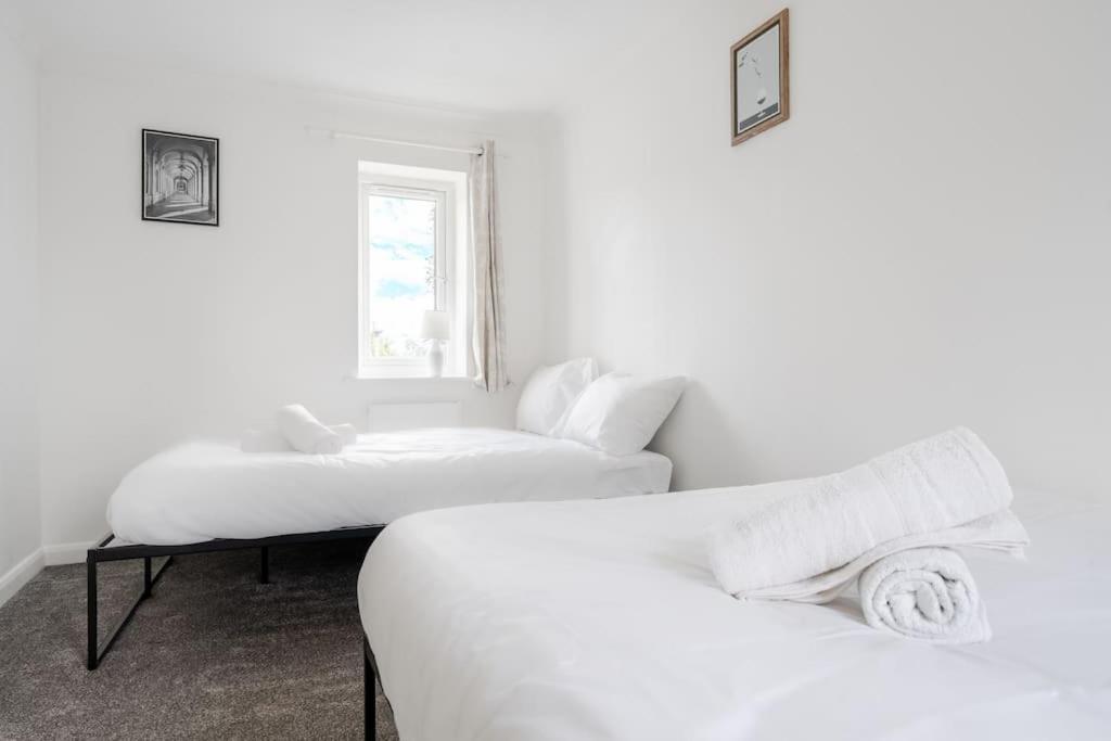 Cozy 3br - Games - Sleeps 9 Apartment *