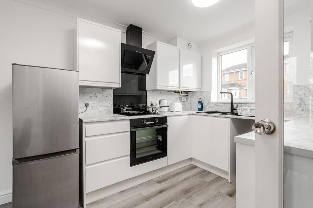 Cozy 3br - Games - Sleeps 9 Manchester