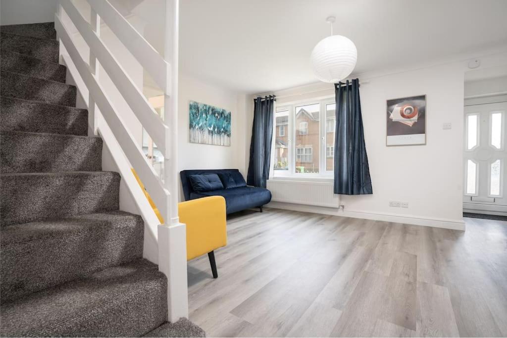 Apartment Cozy 3br - Games - Sleeps 9 *